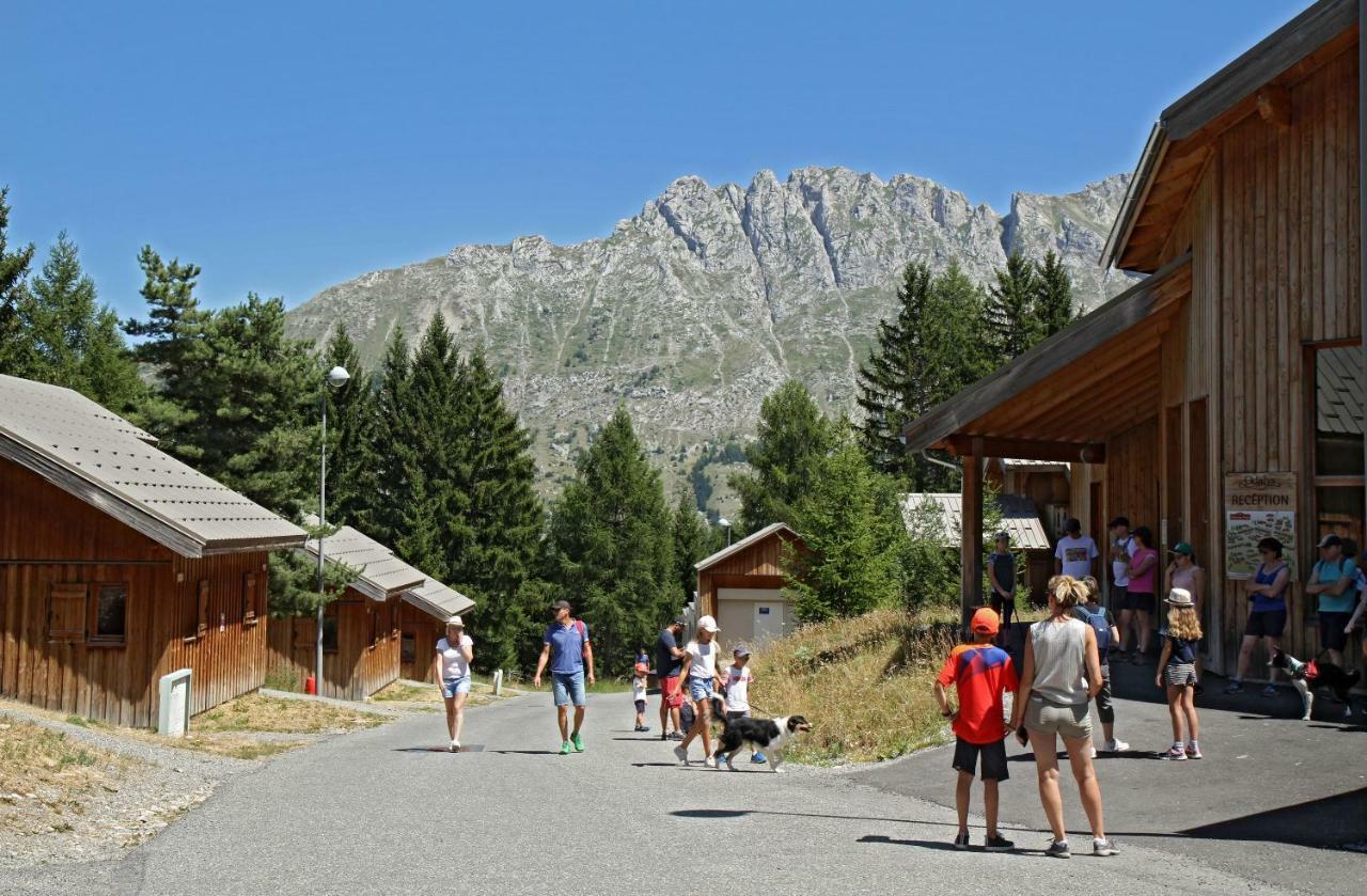 Residence Odalys L'Oree Des Pistes Le Devoluy Exterior photo